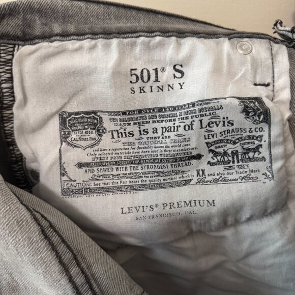 Levi 501 Skinny Straight Grey Wash Jeans (32 waist, 28 inseam) - Picture 4 of 5